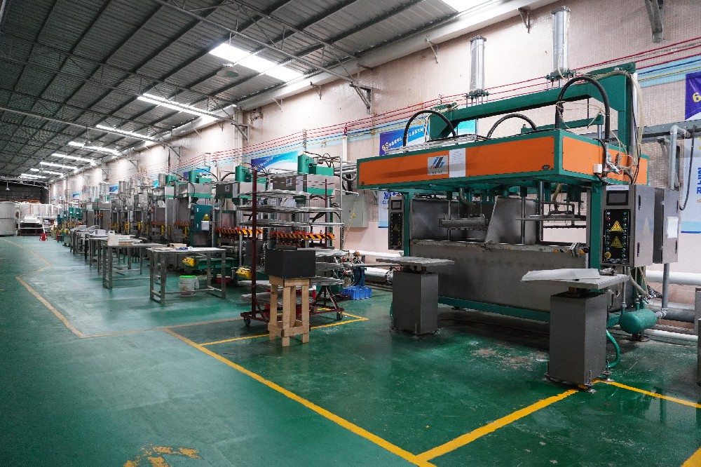 合作車間內(nèi)部一覽