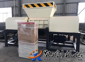 廢舊家具撕碎機(jī)